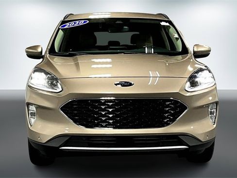 Used 2020 Ford Escape Titanium image 2