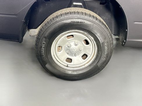 Used 2018 RAM 1500 Express RWD image 28
