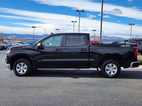 Used 2025 Chevrolet Silverado 1500 LT image 2