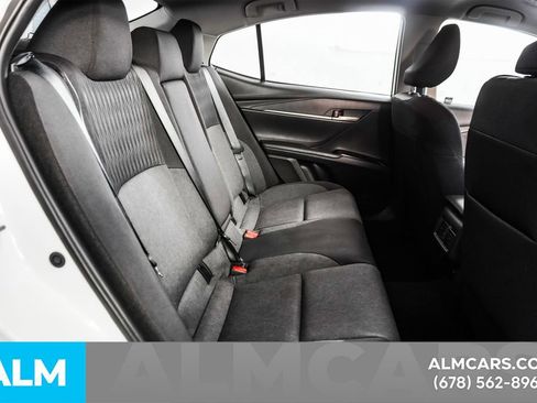 Used 2025 Toyota Camry LE image 20