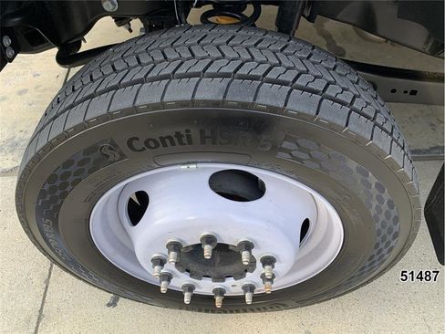 Used 2024 Ford F550 2WD Regular Cab Super Duty image 15