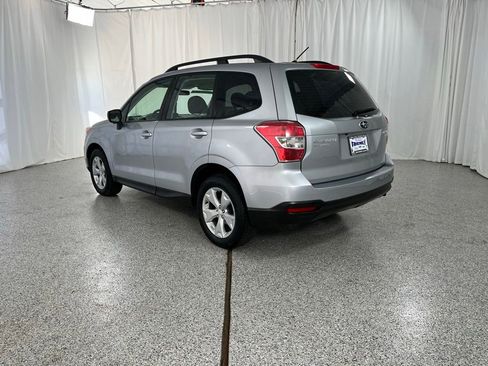 Used 2015 Subaru Forester 2.5i w/ Alloy Wheel Package AWD/4WD image 4