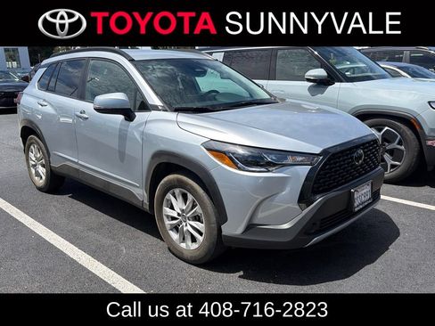 Used 2023 Toyota Corolla Cross LE AWD/4WD image 1