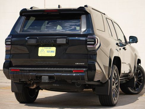 Used 2025 Toyota 4Runner Platinum AWD/4WD image 5