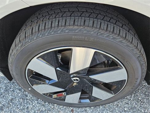 New 2025 Volvo XC60 T8 Plus w/ Protection Package Premier image 23