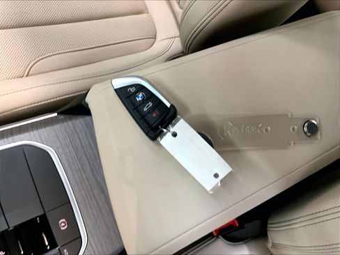 Used 2026 BMW 330i Sedan w/ Premium Package RWD image 14