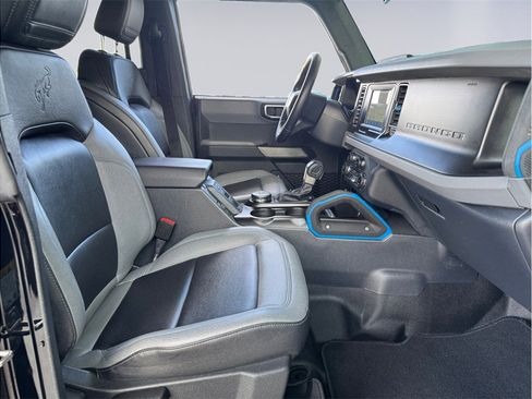 Used 2022 Ford Bronco Black Diamond image 21