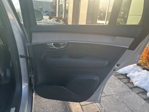 Used 2025 Volvo XC90 B6 Plus AWD/4WD image 13