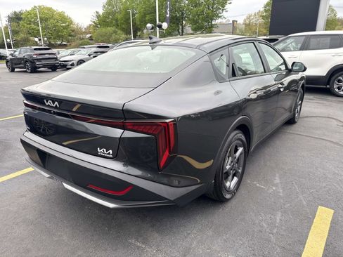 Used 2025 Kia K4 FWD image 7
