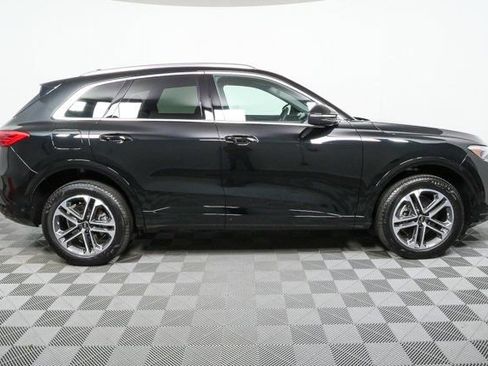 New 2025 Audi Q5 Premium Plus image 2