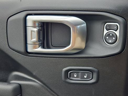 New 2026 Jeep Gladiator Willys image 24