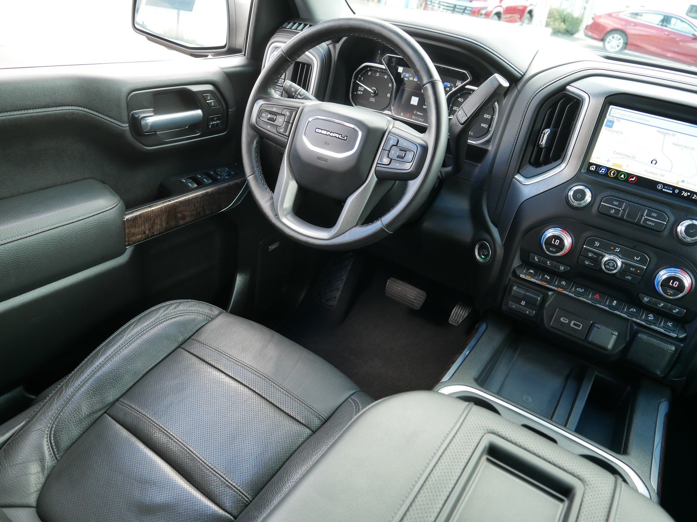 Used 2021 GMC Sierra 1500 Denali w/ Denali Ultimate Package AWD/4WD image 9