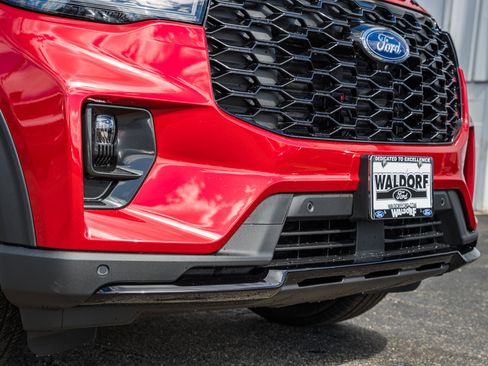 New 2026 Ford Explorer ST-Line w/ ST-Line Street Pack image 15