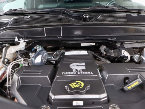 Used 2023 RAM 2500 Laramie image 32