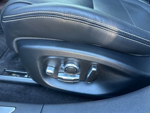 Used 2020 Jaguar I-PACE HSE image 12