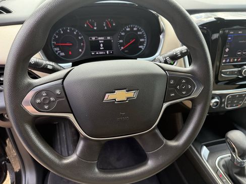 Used 2023 Chevrolet Traverse LS w/ Safety Package FWD image 8