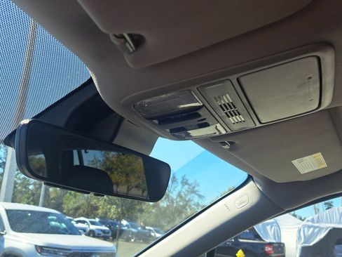 Used 2022 Honda Pilot EX-L image 17