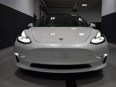 Used 2023 Tesla Model 3 Performance image 6