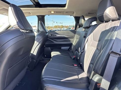 Used 2022 INFINITI QX60 Luxe w/ Cargo Package image 9