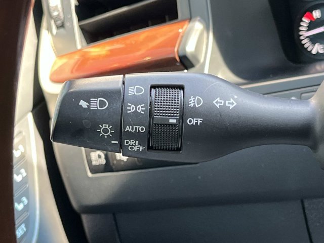 Used 2020 Lexus LX 570 4WD w/ Luxury Package image 49