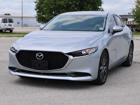 Used 2020 MAZDA MAZDA3 AWD Sedan w/ Select Package image 6