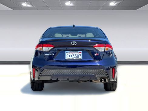 Used 2022 Toyota Corolla SE w/ SE Premium Package FWD image 8