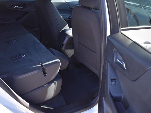 Used 2025 Chevrolet Equinox LT image 15