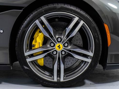 Certified 2019 Ferrari Portofino image 59