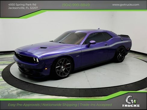 Used 2016 Dodge Challenger R/T w/ Driver Convenience Group RWD image 1