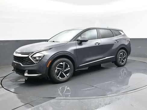 Used 2023 Kia Sportage LX AWD/4WD image 1