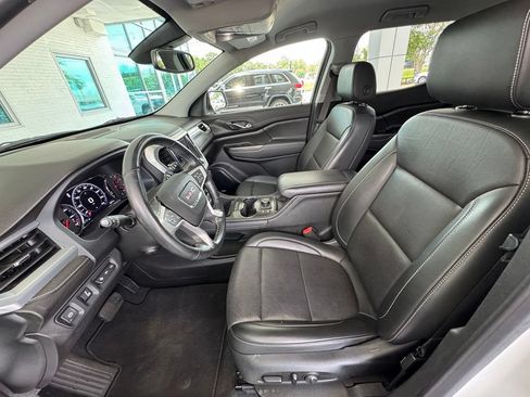 Used 2023 GMC Acadia SLT w/ Elevation Edition FWD image 12
