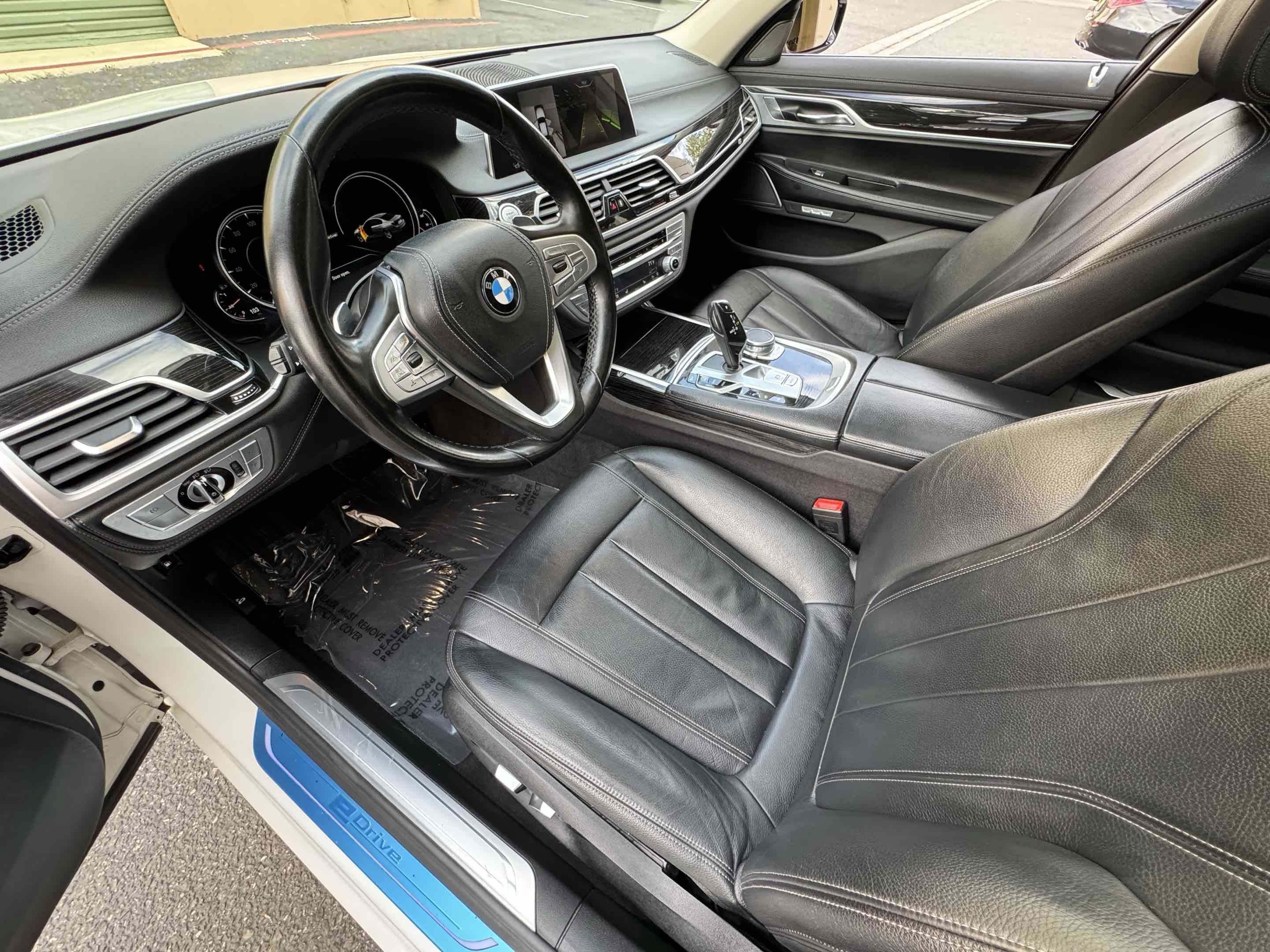 Used 2018 BMW 740e xDrive AWD/4WD image 55