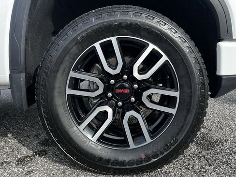 Used 2025 GMC Sierra 1500 AT4 w/ AT4 Premium Package image 11