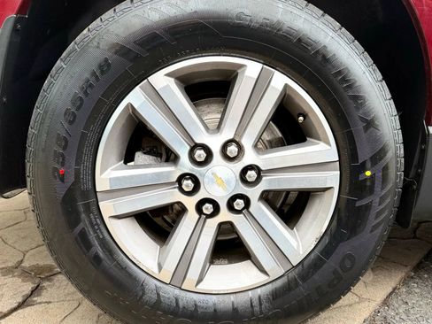 Used 2017 Chevrolet Traverse LT image 54