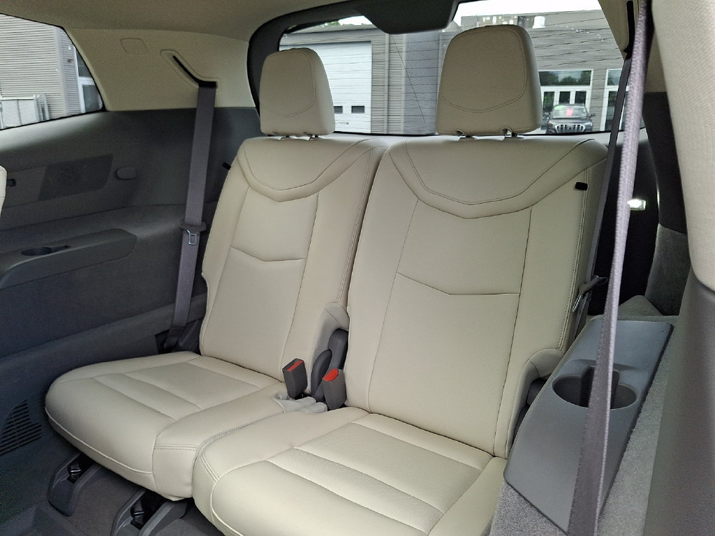 Used 2024 Cadillac XT6 Premium Luxury w/ LPO, Floor Liner Package AWD/4WD image 14
