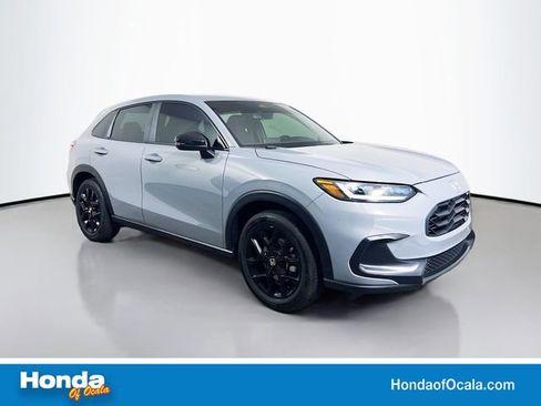 Used 2025 Honda HR-V Sport image 1