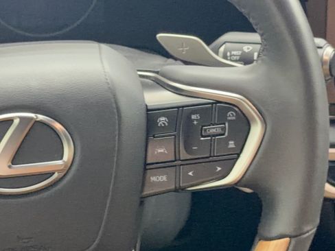 Used 2024 Lexus RX 350h w/ Cold Area Package AWD/4WD image 19