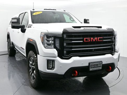 Used 2022 GMC Sierra 2500 AT4 w/ AT4 Preferred Package image 2