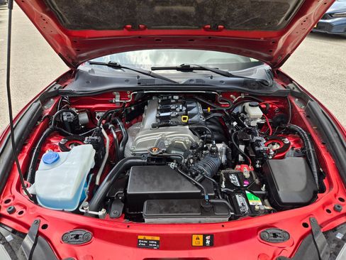 Used 2019 MAZDA MX-5 Miata RF Grand Touring RWD image 23