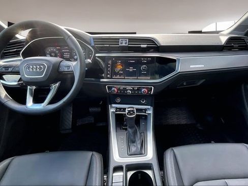 Used 2025 Audi Q3 2.0T Premium w/ Convenience Package image 7