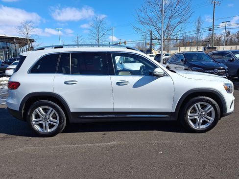 Certified 2022 Mercedes-Benz GLB 250 4MATIC image 7