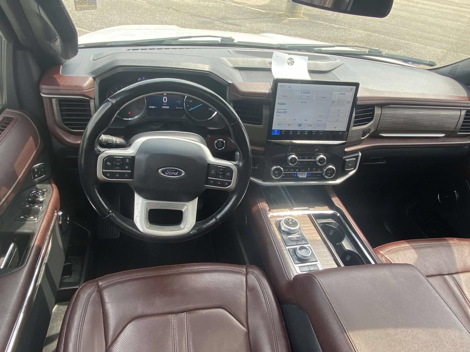 Used 2022 Ford Expedition Limited AWD/4WD image 12
