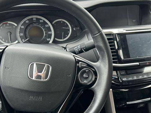 Used 2016 Honda Accord EX-L image 6