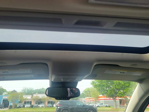 Used 2019 Buick Encore Essence image 10