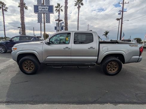 Used 2023 Toyota Tacoma TRD Sport image 16