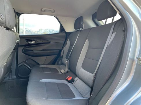 Used 2025 Chevrolet TrailBlazer LT image 23