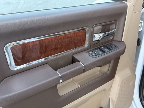 Used 2011 RAM 1500 Laramie image 16