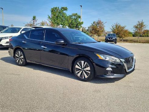 Certified 2022 Nissan Altima 2.5 SL image 2