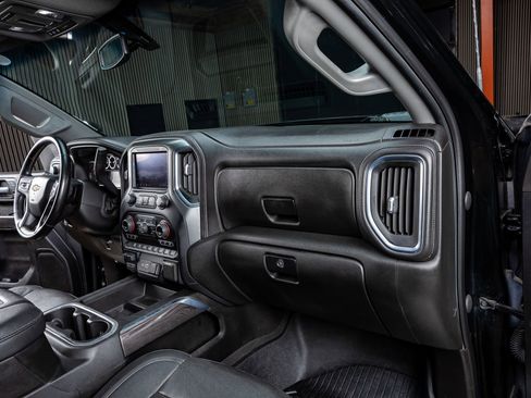 Used 2021 Chevrolet Silverado 3500 LTZ w/ LTZ Plus Package image 16