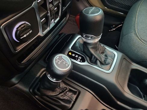 New 2026 Jeep Gladiator Sport image 28